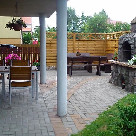 Pokoje Goscinne Halina Leba Exterior foto